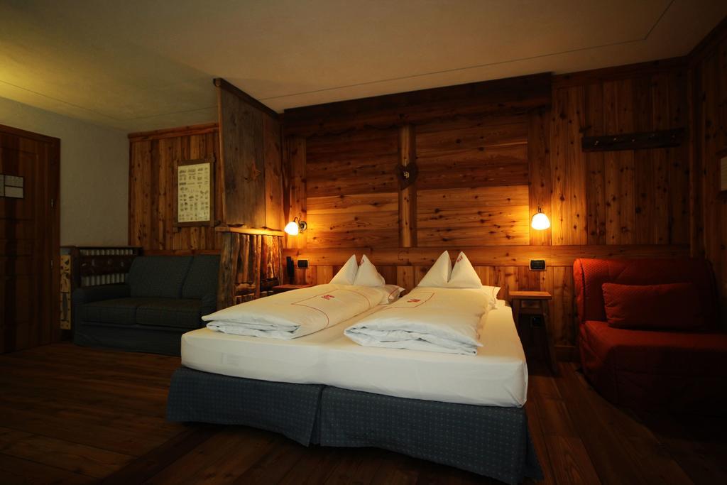 La Torretta Hotel Challand-Saint-Anselme Buitenkant foto