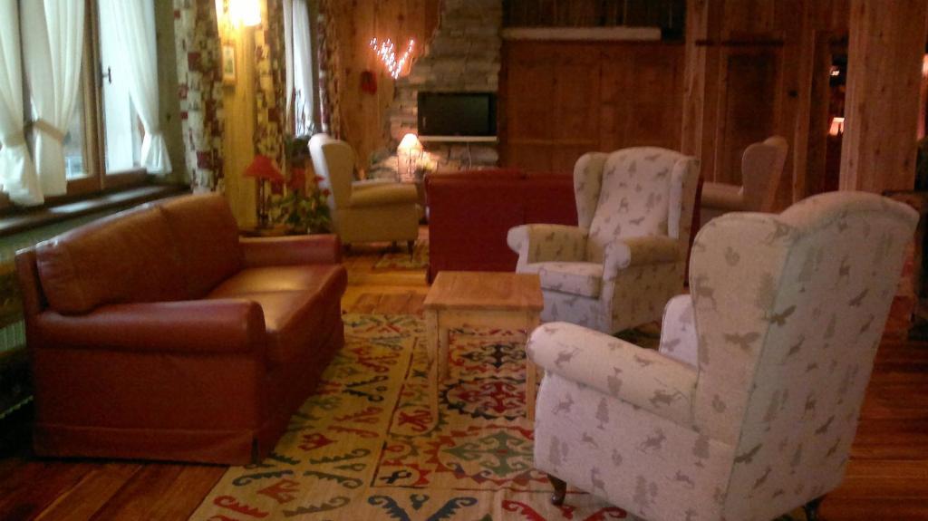 La Torretta Hotel Challand-Saint-Anselme Buitenkant foto