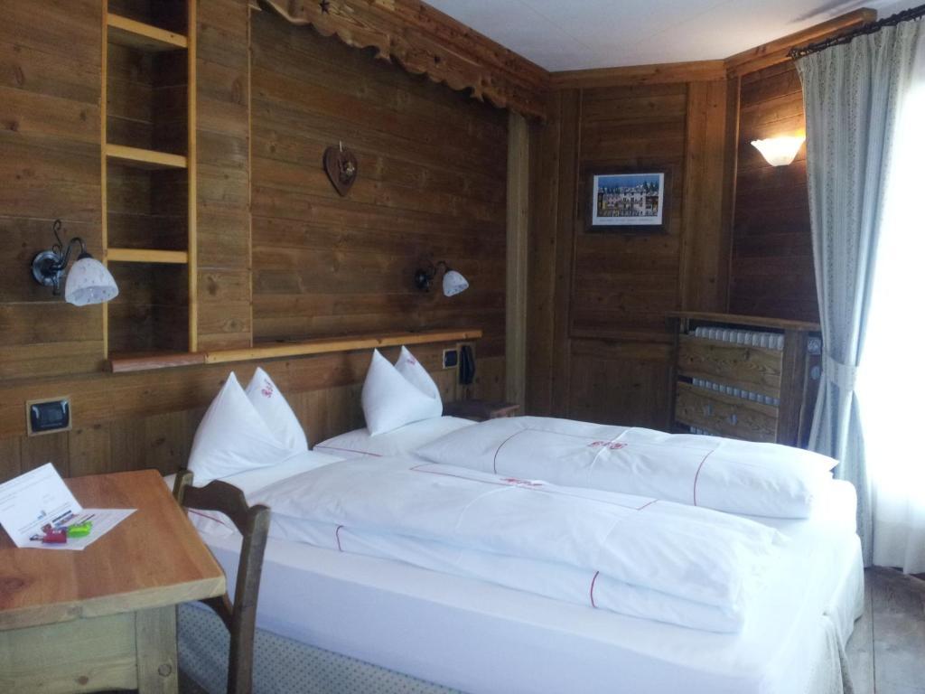 La Torretta Hotel Challand-Saint-Anselme Kamer foto