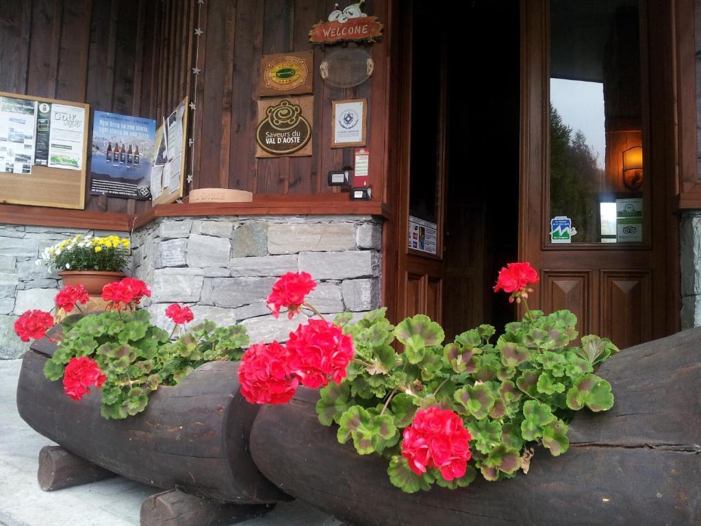 La Torretta Hotel Challand-Saint-Anselme Buitenkant foto